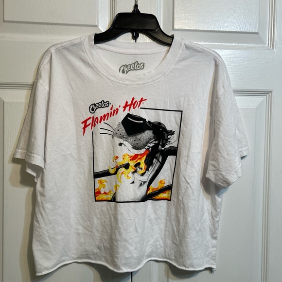 Cheetos Tops - Cheetos Flamin' Hot Boxy Cropped White Graphic T-Shirt Size XXL Juniors
